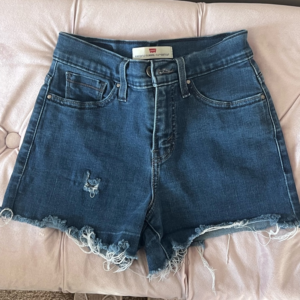Levi shorts
